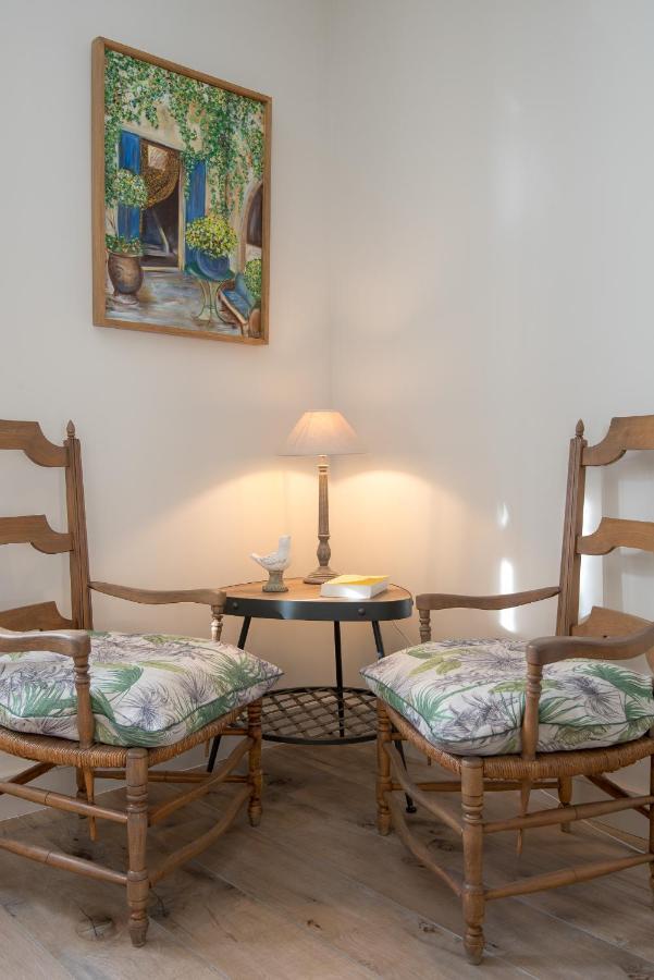 Sur Le Quai Bed & Breakfast Carcassonne Exterior photo